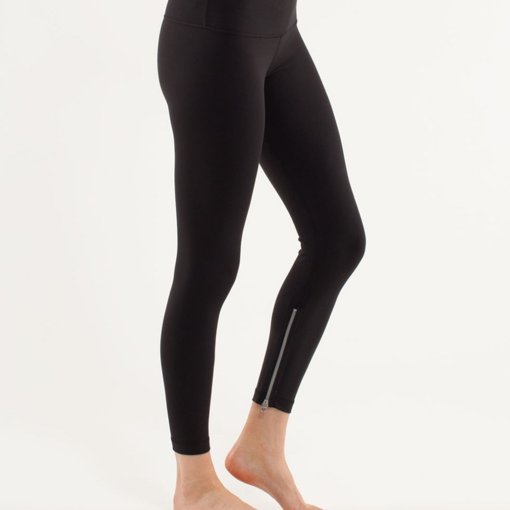 Lululemon Wunder Under Crop with Zipper 6 Black
